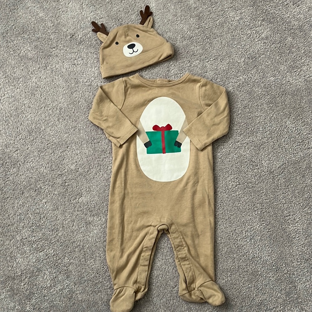 Baby Reindeer Outfit NWOT